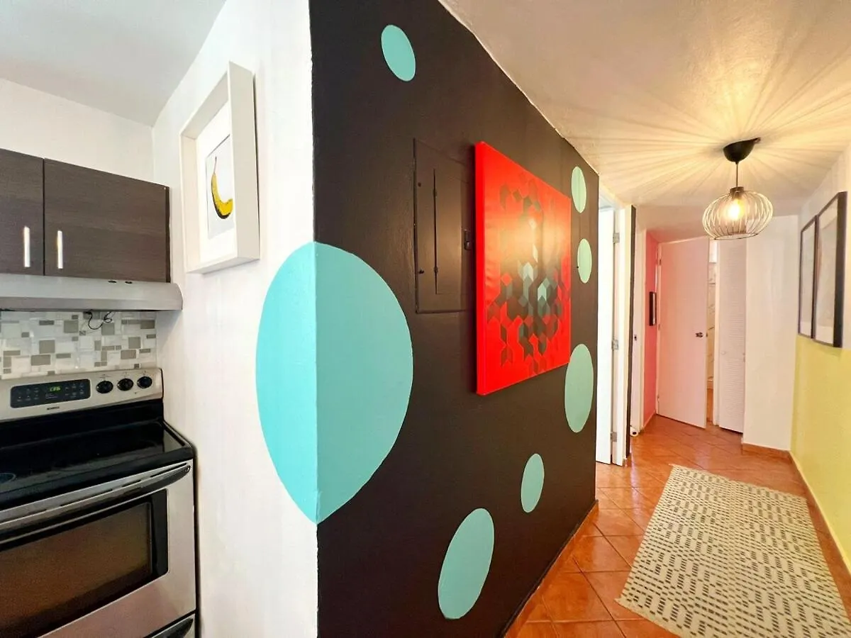 Stunning 2Br Home W Parking - Walk To Beach! San Juan Apartament