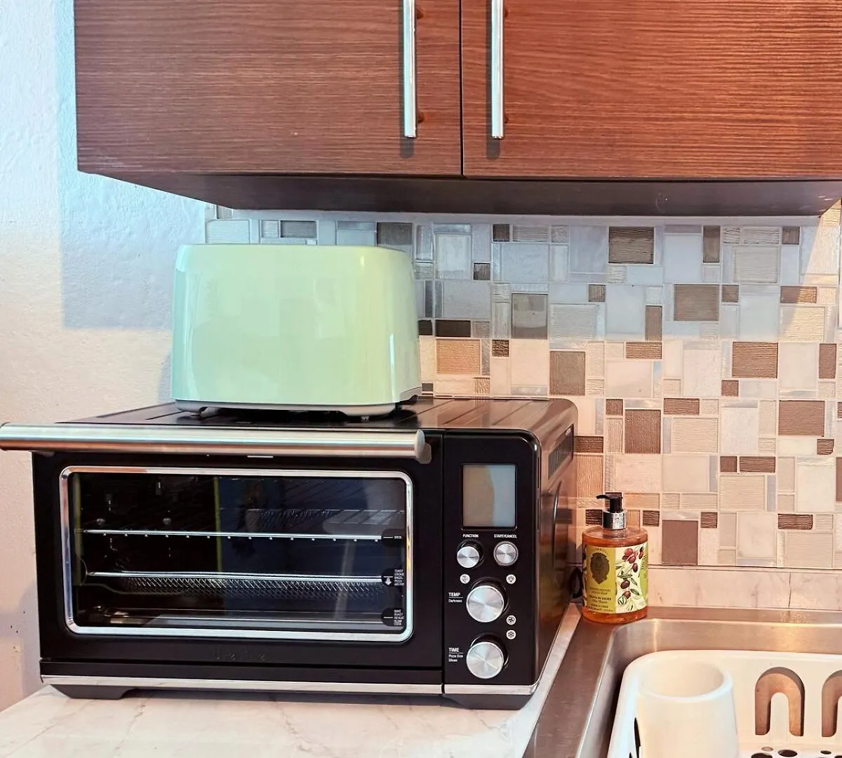 Stunning 2Br Home W Parking - Walk To Beach! San Juan Portoryko